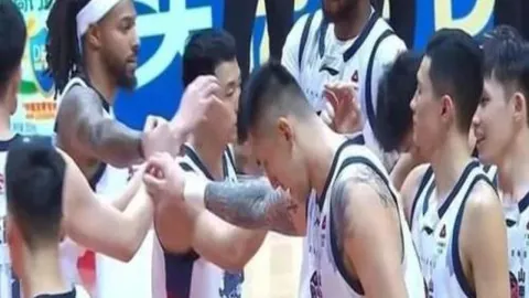 拜仁主场强势5-0击败霍芬海姆，萨内双响定江山